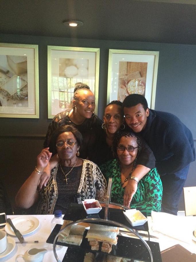Sandra, Richard, Jacqui, Melanie and Family